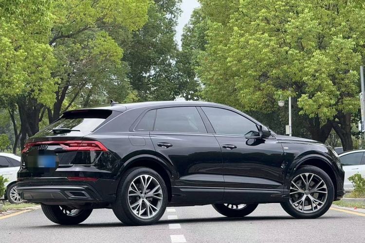 Used Audi Q8 2019 55 TFSI Luxury Dynamic Model

