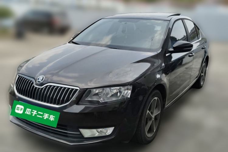 Used Skoda Octavia 2016 1.6L Manual Smart Drive Version Guazi used car, China used car export, Used car for sale, Used cars, Cheapest cars for sale