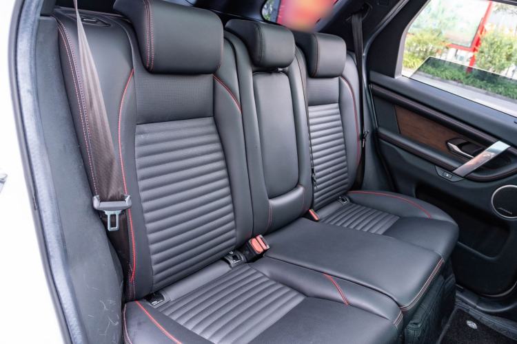 Used Land Rover Discovery Sport 2022 Revised Version 249 PS R-Dynamic S Performance Edition 5 Seats Interior 10