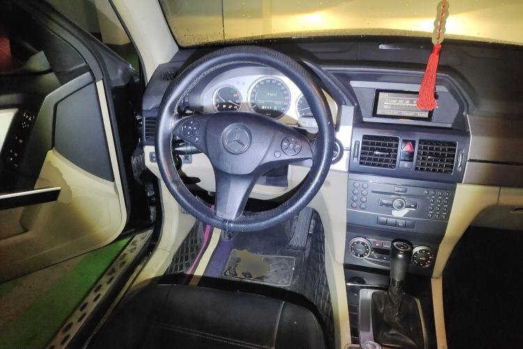 Used Mercedes-Benz GLK-Class 2011 GLK 300 4MATIC Dynamic Model
