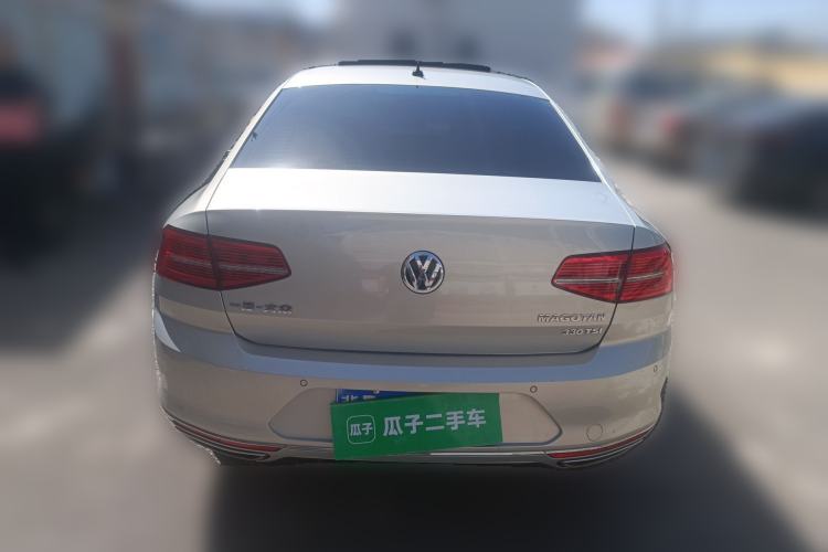 Used Volkswagen Magotan 2017 330TSI DSG Luxury Model
