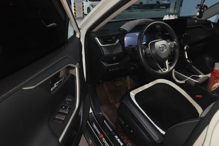 Used Toyota RAV4 2023 Dual-Engine 2.5L E-CVT Two-Wheel Drive Elite Plus Edition