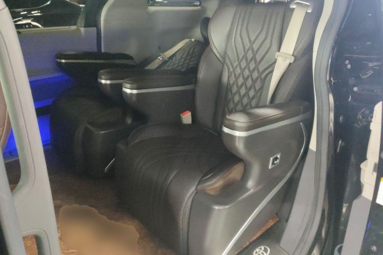 Used Toyota Sienna 2021 2.5L Hybrid Comfort Edition