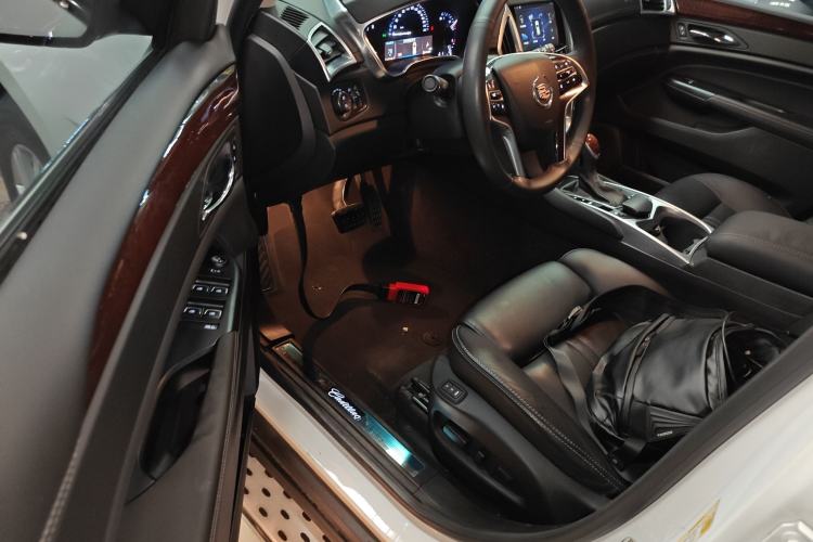 Used Cadillac SRX 2015 3.0L Elite Model