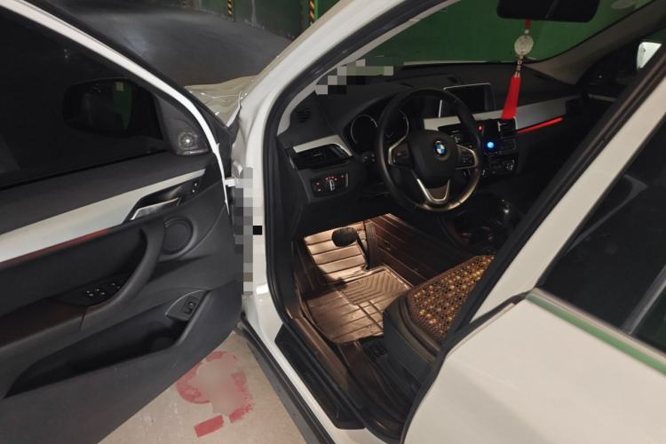 Used BMW X1 2018 sDrive20Li Leading Model
