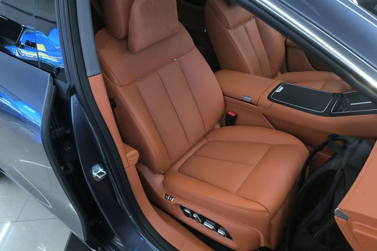 Used Hima Stelato S9 2026 Model Range-Extender Ultra, Rear-wheel Drive, 53kWh
