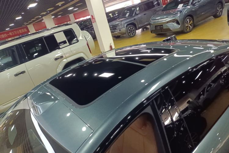 Used BYD Han L 2025 EV 701 km LiDAR Flagship Edition Roof