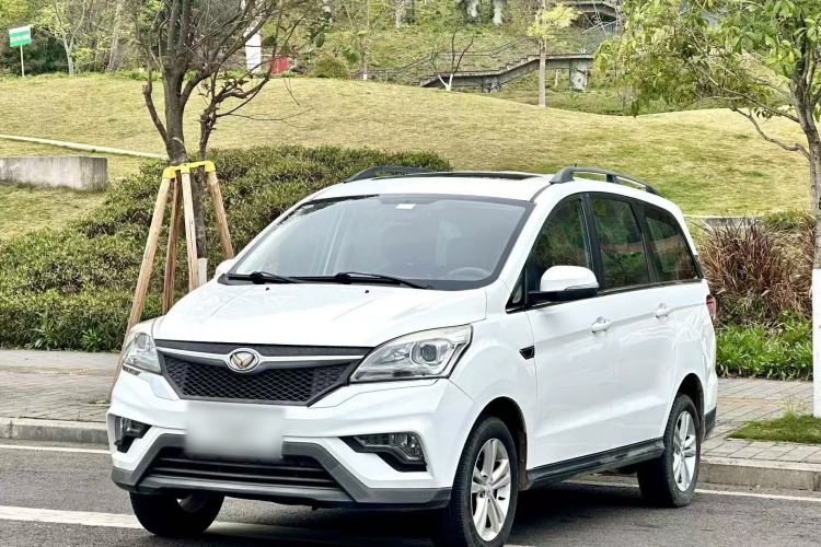 Used HYOSOW H3 2015 1.5L manual luxury version