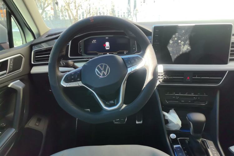 Used Volkswagen Tiguan L 2024 330TSI Automatic Two-Wheel Drive R-Line Enhanced Edition