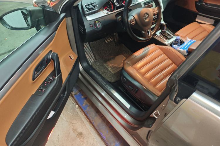 Used Volkswagen FAW-Volkswagen CC 2012 1.8TSI Elite Edition Driver Seat