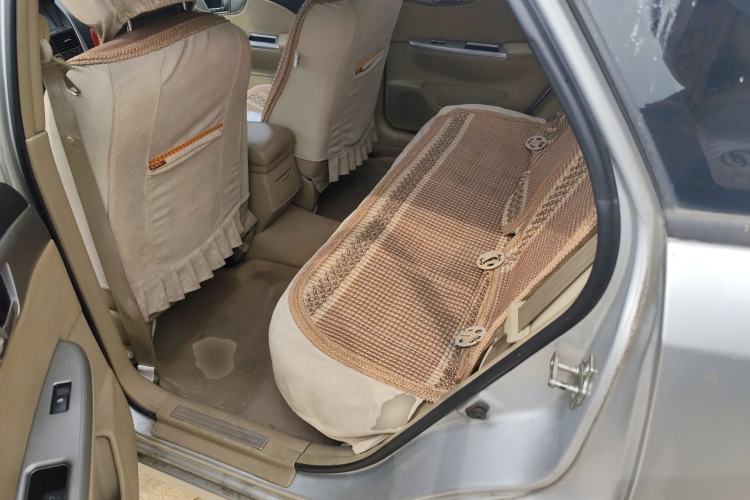 Used Buick Excelle 2011 1.6 LX-MT