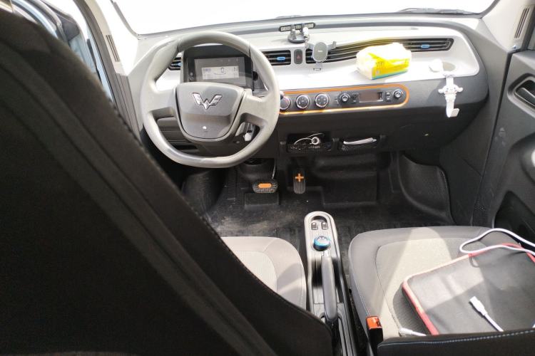 Used Wuling Hongguang MINIEV 2022 Easy Version Lithium Iron Phosphate Steering Wheel