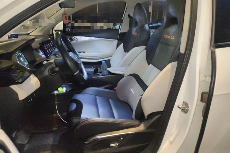 Used Lynk & Co 06 EM-P 2022 PHEV 84 km Range Pro Version Left Front Seat