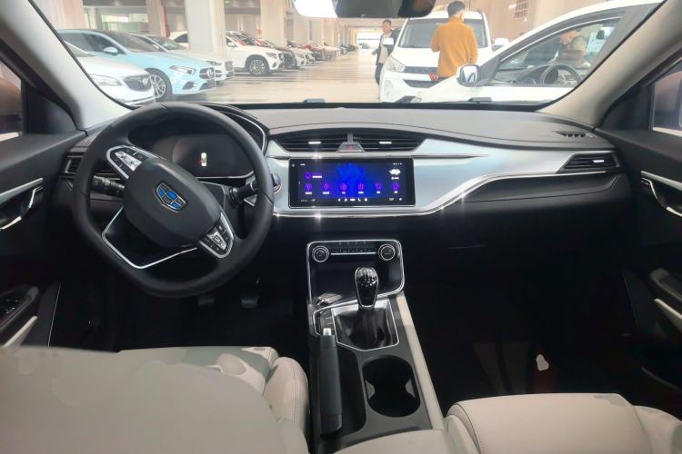 Used Geely Auto Binray 2018 14T Manual Binzhi Edition
