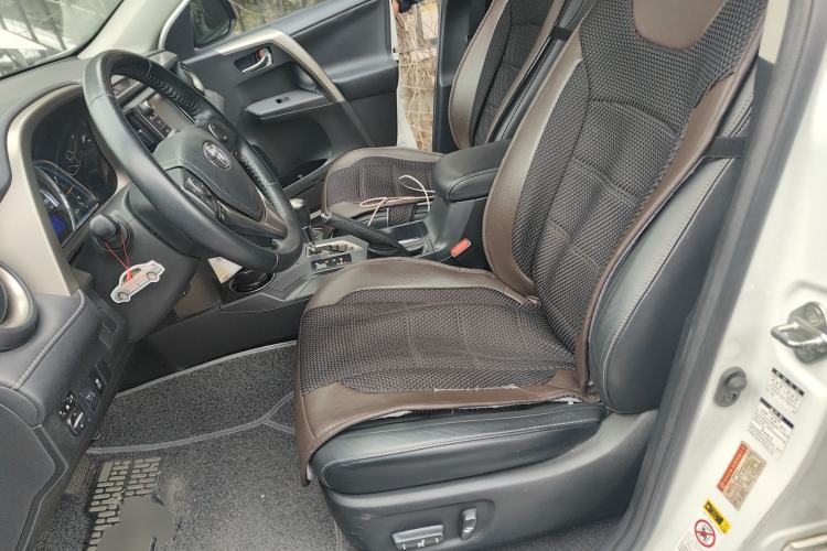 Used Toyota RAV4 2013 2.0L CVT Four-Wheel Drive New Edition