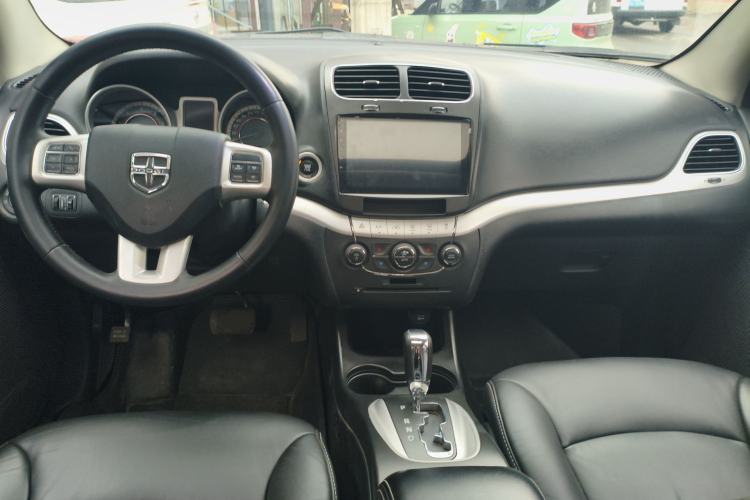 Used Dodge Journey 2015 2.0TD Four-Wheel Drive Luxury Edition
