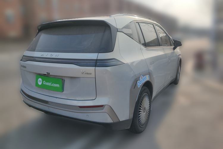 Used AION Y 2023 Younger
