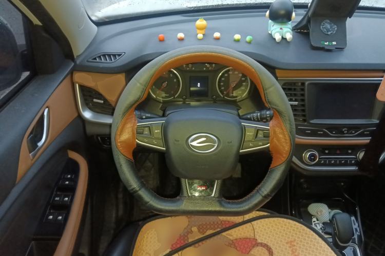 Used Land X2 2017 1.6L Automatic Platinum Edition Steering Wheel