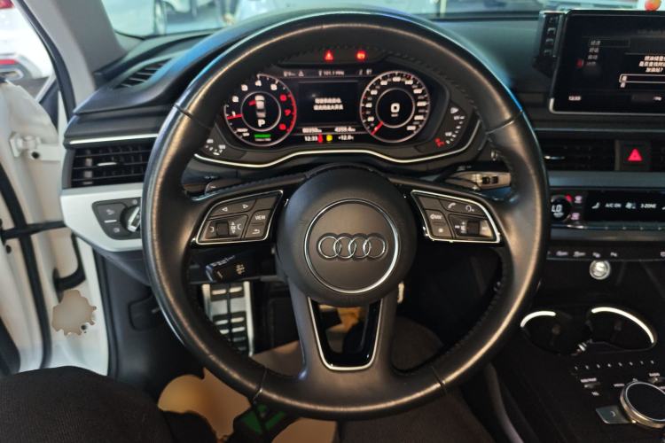 Used Audi A4L 2019 40 TFSI Fashion Edition China VI Emission Standard