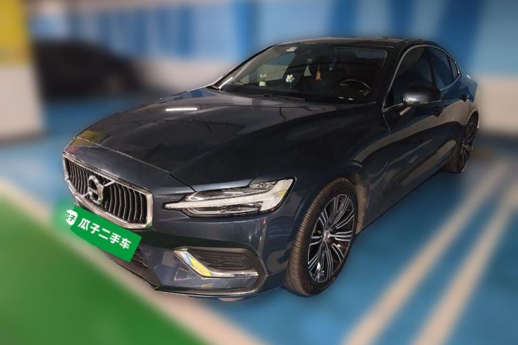 Used Volvo S60 2022 B4 Zhiyuan Luxury Edition
