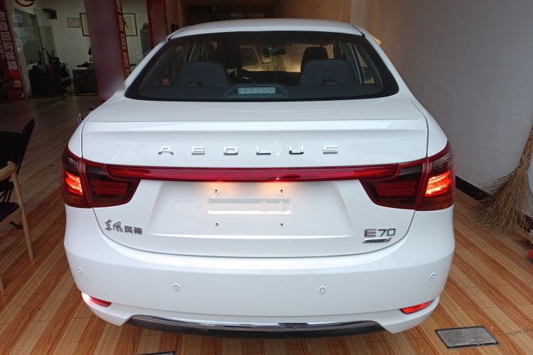 Used Dongfeng Aeolus E70 2021 Revised Version 360H Battery-Swap Edition