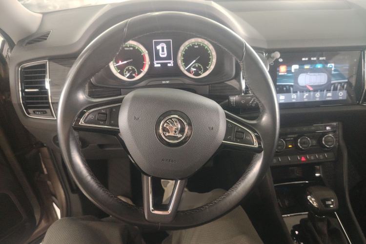 Used Skoda Kodiaq 2018 Facelifted TSI330 5-Seater Two-Wheel-Drive Luxury Enjoyment Edition Steering Wheel