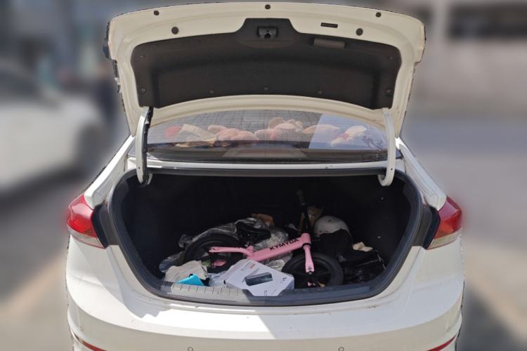 Used Hyundai Elantra (6th Generation / Lingdong) 2016 1.6L Automatic ZhiXuan – Elite Version Trunk