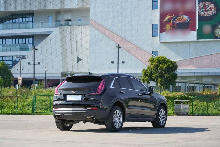 Used Cadillac XT4 2018 28T Two-Wheel Drive Tech Version