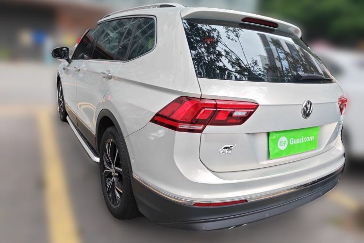 Used Volkswagen Tiguan L 2020 330TSI Automatic Two-Wheel Drive Smart Luxury Edition China VI Standard Rear Left 45 Deg