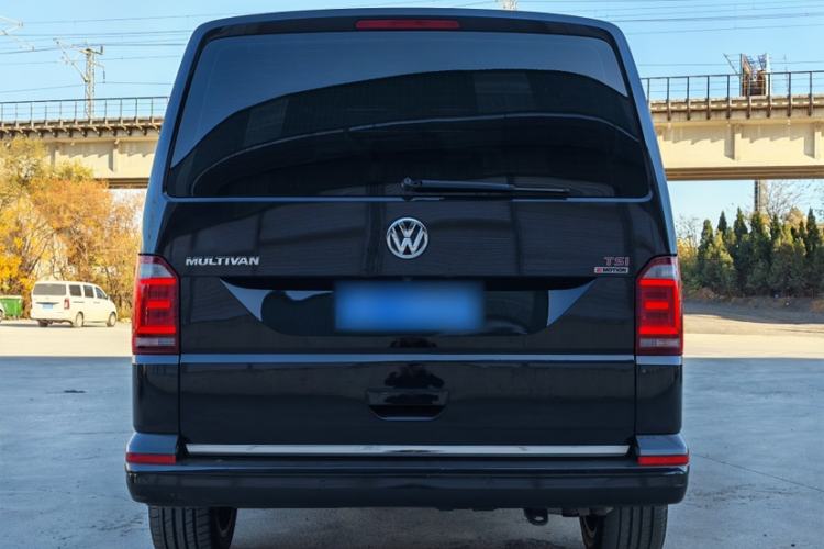 Used Volkswagen Multivan 2018 2.0 TSI 4x4 Prestige Edition 7-Seater
