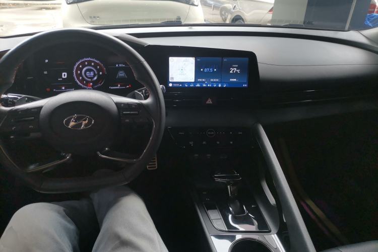 Used Hyundai Elantra 2021 240TGDi DCT LUX Prestige Edition
