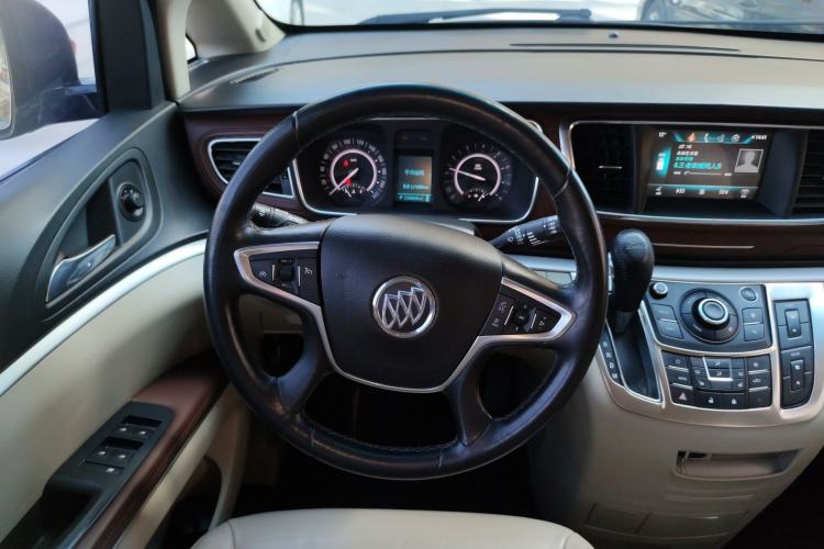 Used Buick GL8 2017 25S Prestige Version China V Standard Steering Wheel