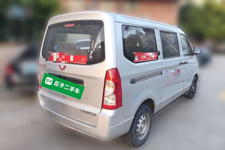 Used Wuling Rongguang S 2021 1.2L Base Model 5-Seater LSI
