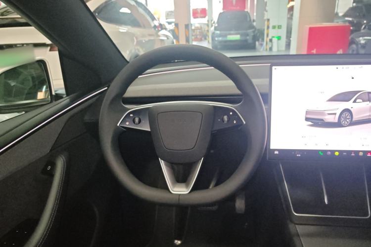 Used Tesla Model Y L 2025 Model Long-Range All-Wheel-Drive Version