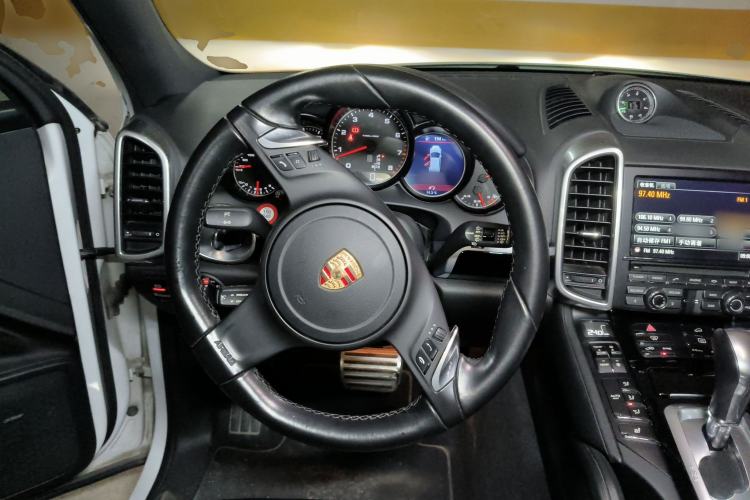 Used Porsche Cayenne 2014 Cayenne Platinum Edition 3.0T
