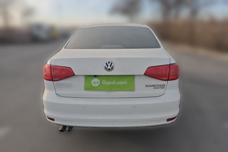 Used Volkswagen Sagitar 2015 230TSI Automatic Comfort Version