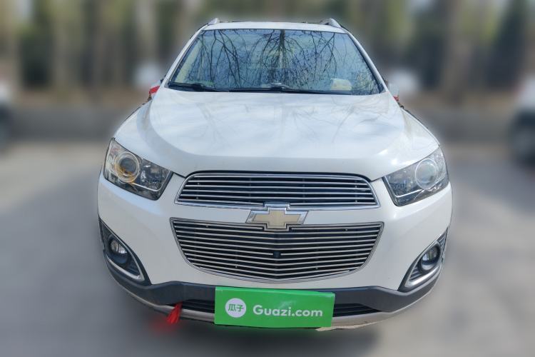 Used Chevrolet Captiva 2015 2.4L 4x4 Flagship Edition 7-Seater Front