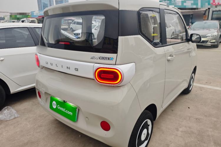 Used Wuling Hongguang MINIEV 2024 3rd Generation 215km Youth Edition
