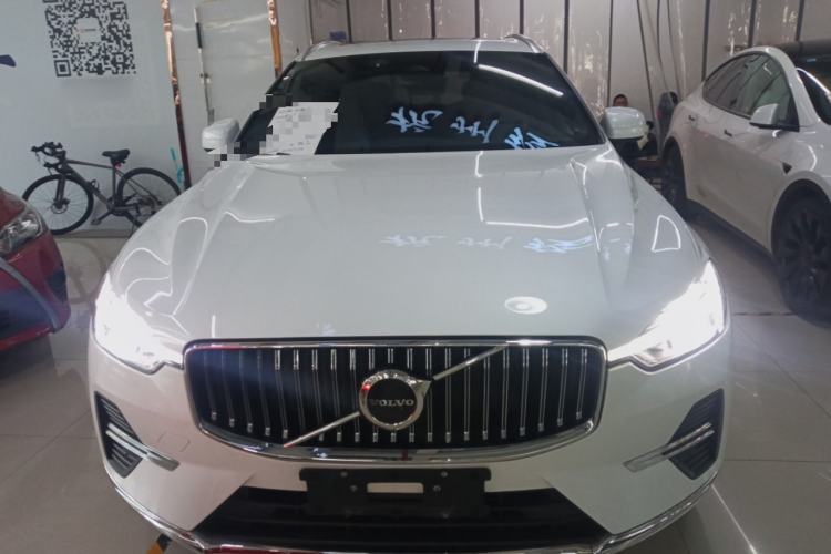 Used Volvo XC60 2023 B5 4x4 Smart Luxury Edition
