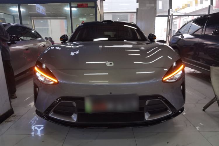 Used Xiaomi Auto YU7 2025 Ultra-Long Range High-Performance All-Wheel-Drive Max Edition
