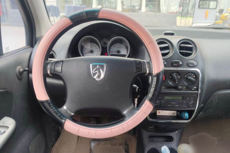 Used Baojun Lechi 2012 Revised Version 1.2L Manual Sporty Edition Dynamic Type
