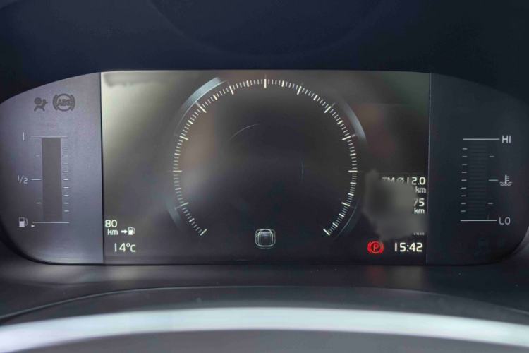 Used Volvo XC60 2021 T5 4x4 Smart Luxury Edition Interior 11