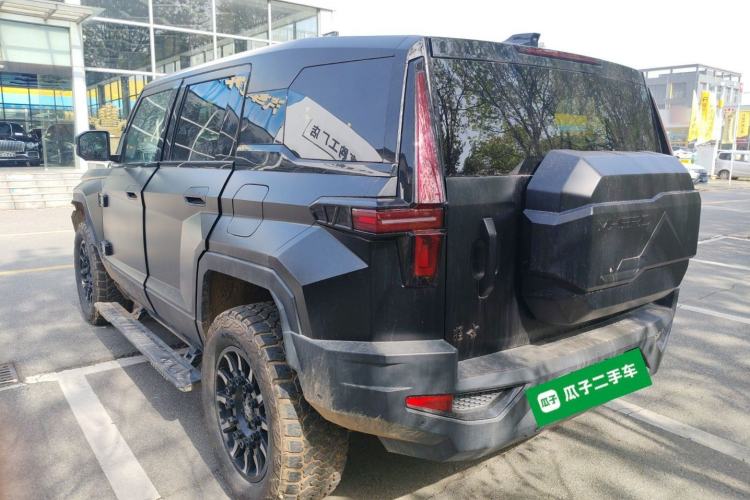 Used Brave warrior 917 2023 Range-Extended Base Model Rear Left 45 Deg