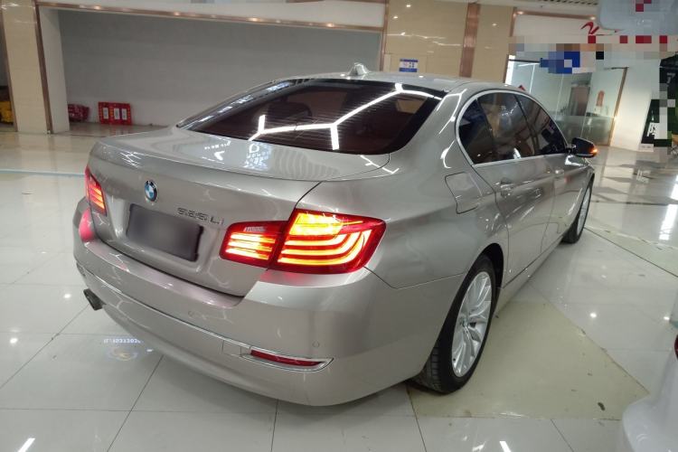 Used BMW 5 Series 2014 525Li Luxury Design Package Rear Right 45 Deg