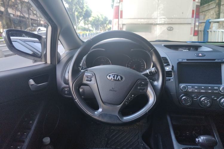 Used Kia K3 2016 1.6L Automatic GLS Steering Wheel