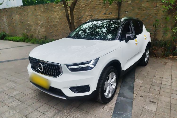Used Volvo XC40 2022 T4 Four-Wheel Drive Smart & Stylish Edition