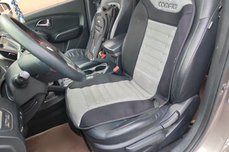 Used Hyundai ix35 2013 2.0L Automatic Two-Wheel Drive Smart GLS China IV Standard Left Front Seat