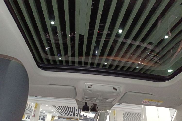 Used Volkswagen Tharu 2021 280TSI Two-Wheel-Drive Luxury Plus Edition Headliner