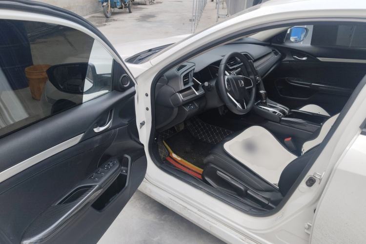 Used Honda Civic 2019 220TURBO CVT Dynamic Edition China VI Driver Seat