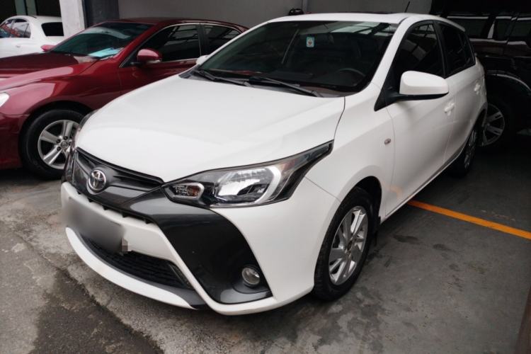 Used Toyota YARiS L Zhi Xuan 2017 1.5G CVT JingSu Model with Upgraded Sunroof
